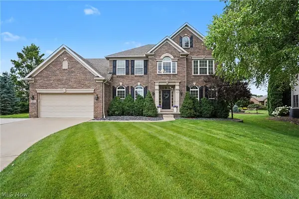 5037 Lake Breeze Landing, Stow, OH 44224
