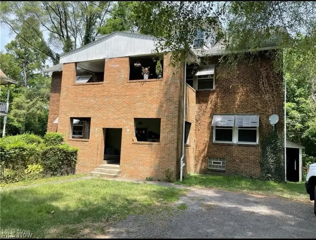 568 101 Street, Cleveland, OH 44108 - #1