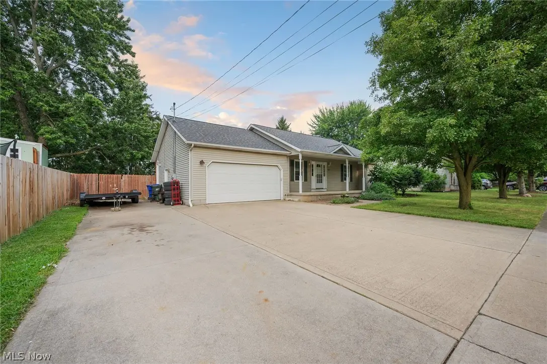 216 Pleasant Street, Lagrange, OH 44050 - #1