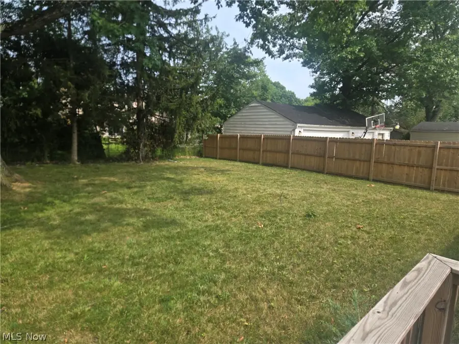 3933 Sylvia Lane, Youngstown, OH 44511 - #2