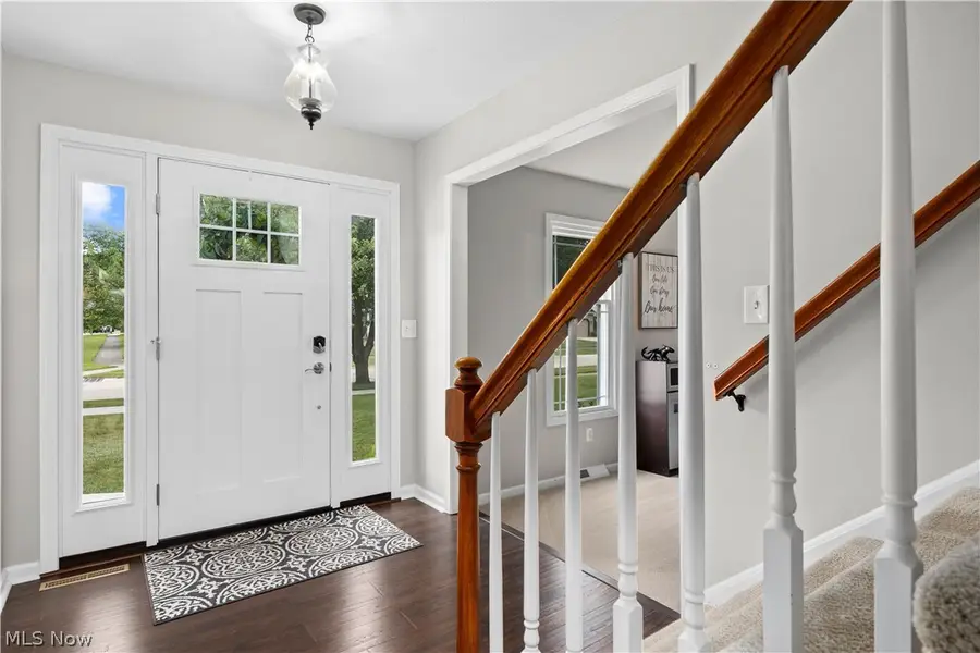 7125 Timber Lane, Olmsted, OH 44138 - #2