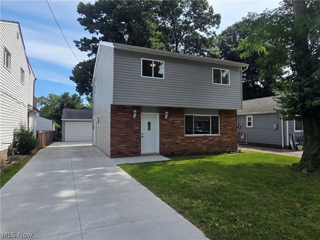 203 Paxton Road, Eastlake, OH 44095 - #1
