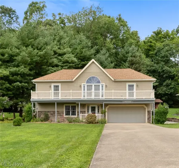1 Cherokee Trail, Malvern, OH 44644