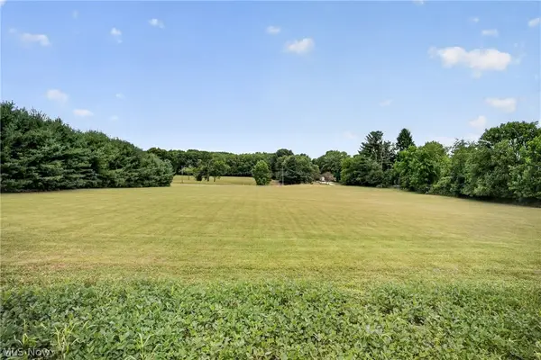 Gladdis Sw Street, Massillon, OH 44647