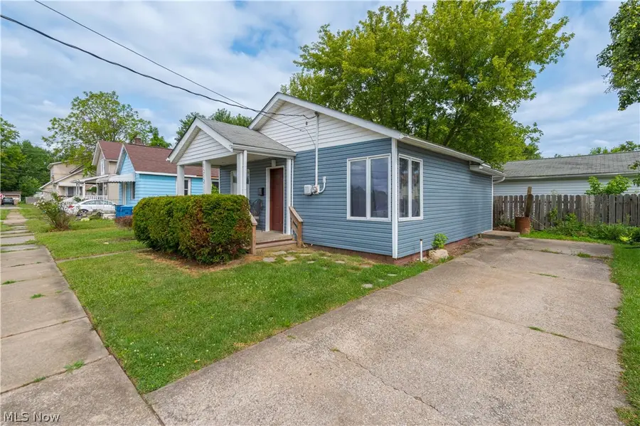 1312 W 14th Street, Lorain, OH 44052 - #2