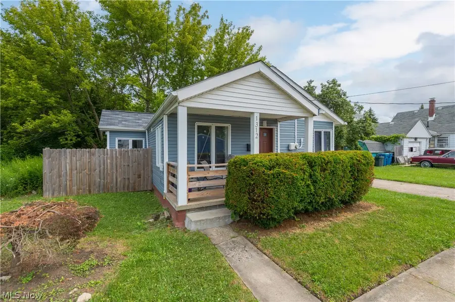 1312 W 14th Street, Lorain, OH 44052 - #3