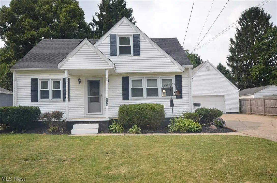 530 Roosevelt Avenue, Cuyahoga Falls, OH 44221 - #1