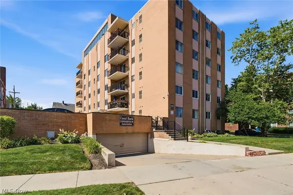 12029 Clifton Boulevard #503, Lakewood, OH 44107