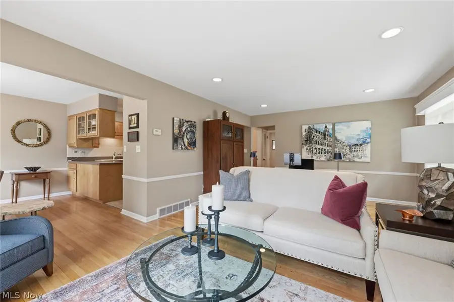 6848 Rosemont Drive, Brecksville, OH 44141 - #2