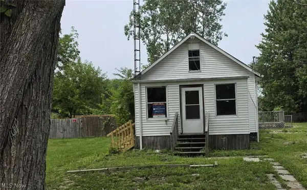 517 Dewitt Street, Lorain, OH 44055