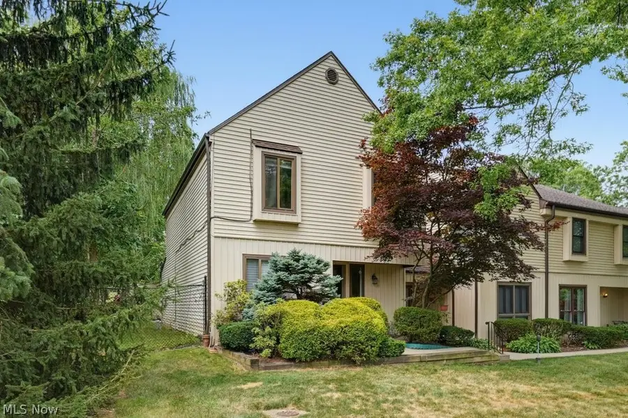 1000 Som Center Rd #E-5, Mayfield, OH 44143 - #3