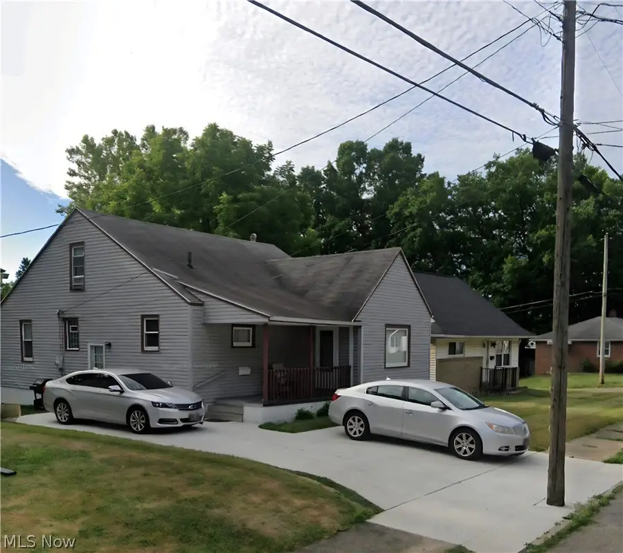 1810 Saint Elmo Ne Avenue, Canton, OH 44705 - #2