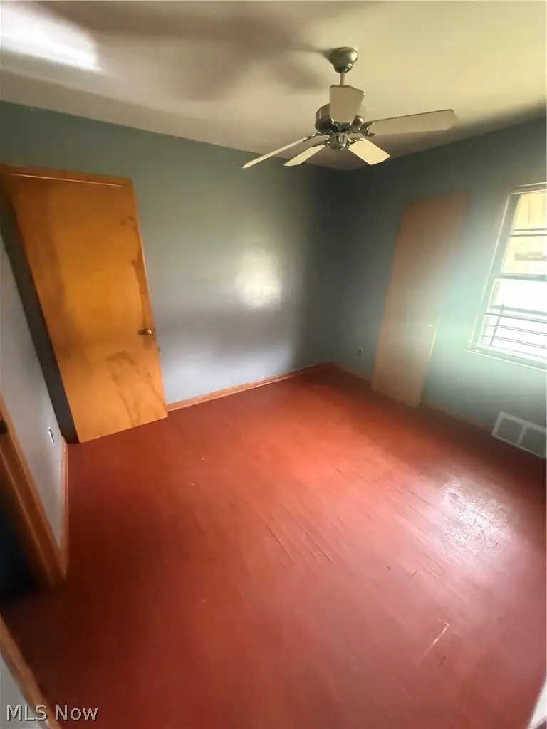 14602 Harvard Avenue, Cleveland, OH 44128 - #3