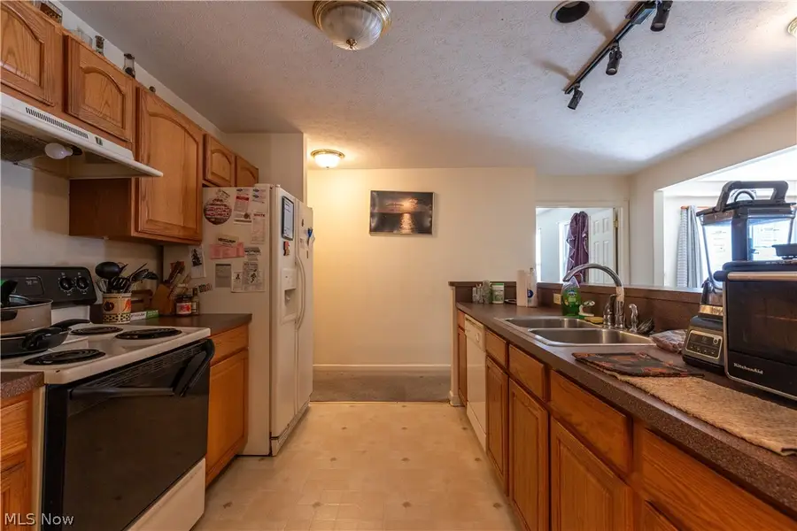 4480 Brooks Road, Cleveland, OH 44105 - #3