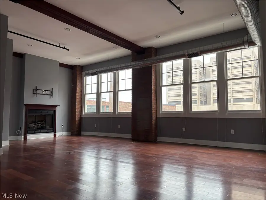 1260 W 4th Street #401, Cleveland, OH 44113 - #3