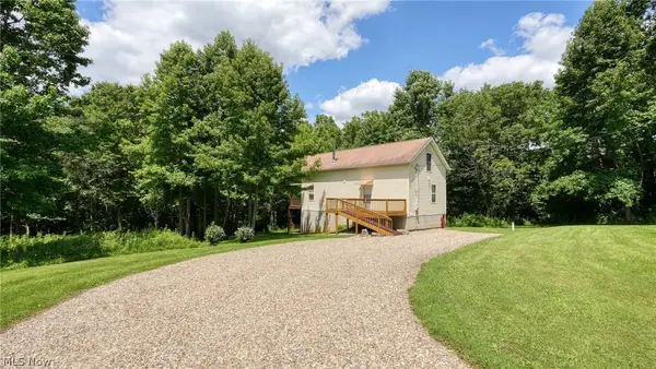 15825 Freedom Road, Kimbolton, OH 43749