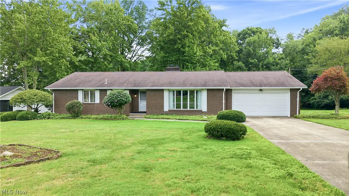 7166 Wildwood Drive, Brookfield, OH 44403 - #1