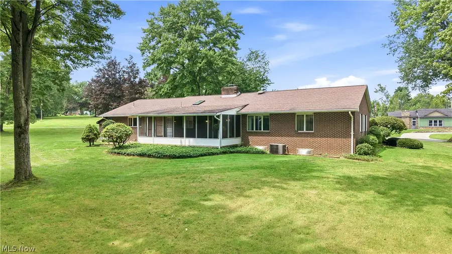 7166 Wildwood Drive, Brookfield, OH 44403 - #3