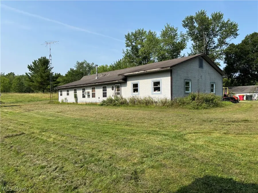 8064 Pinoak Sw Drive, Carrollton, OH 44615 - #2