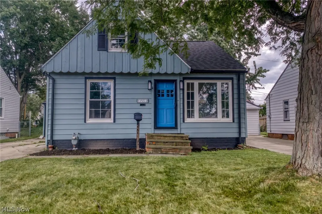 8219 Wainstead Drive, Parma, OH 44129 - #1
