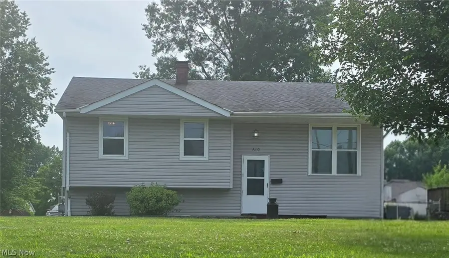 610 Notre Dame Avenue, Youngstown, OH 44515 - #2