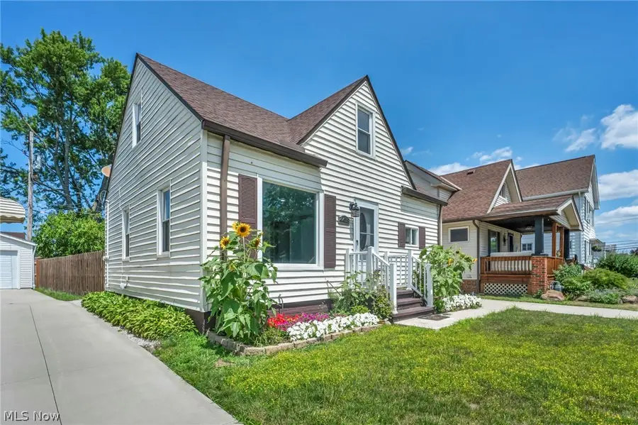 4418 Maplecrest Avenue, Parma, OH 44134 - #2