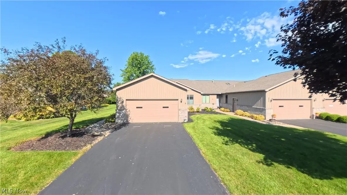 1108 Shadow Ridge Drive, Niles, OH 44446 - #1