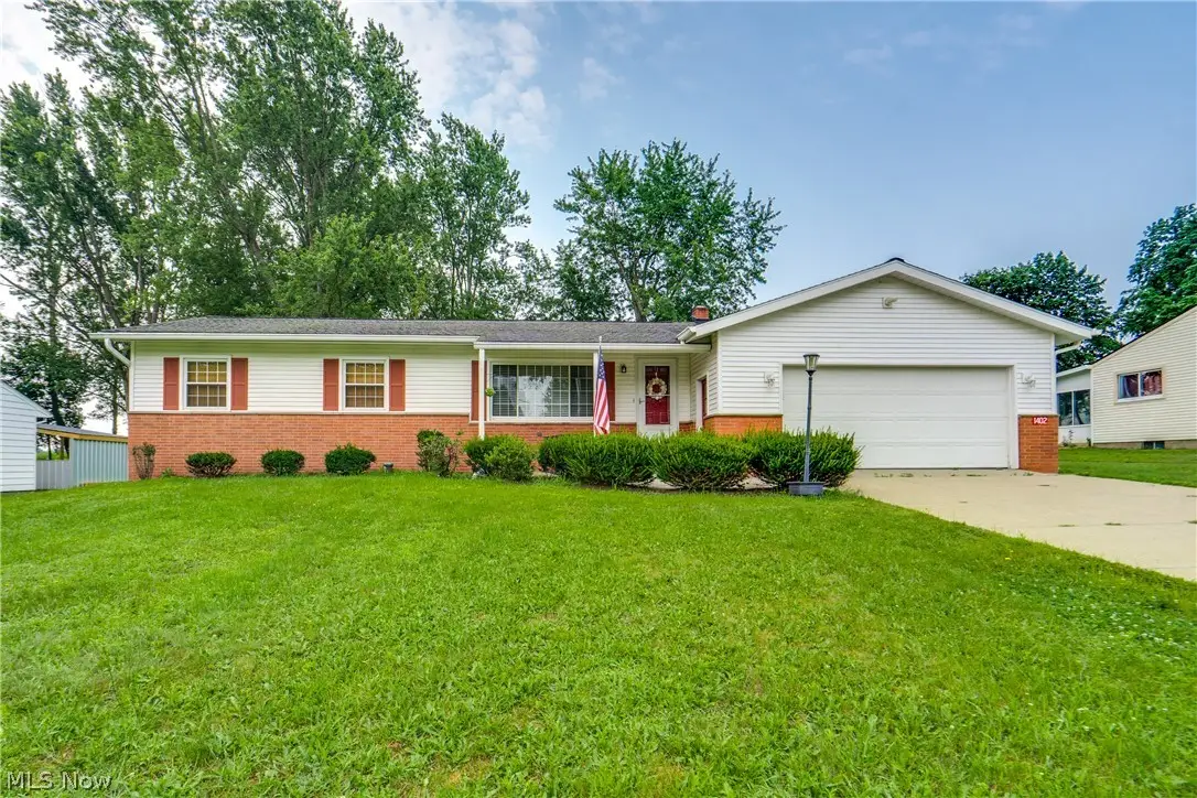 1402 Brookwood Drive, Mogadore, OH 44260 - #1