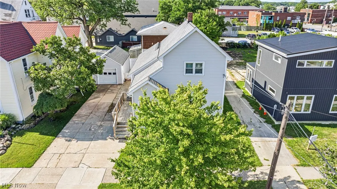 216 2nd Street, Fairport Harbor, OH 44077 - #1
