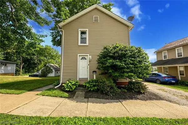 210 Pittsburgh Street, Columbiana, OH 44408