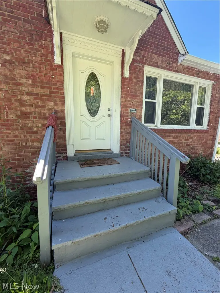 608 E. 120th Street, Cleveland, OH 44108 - #2