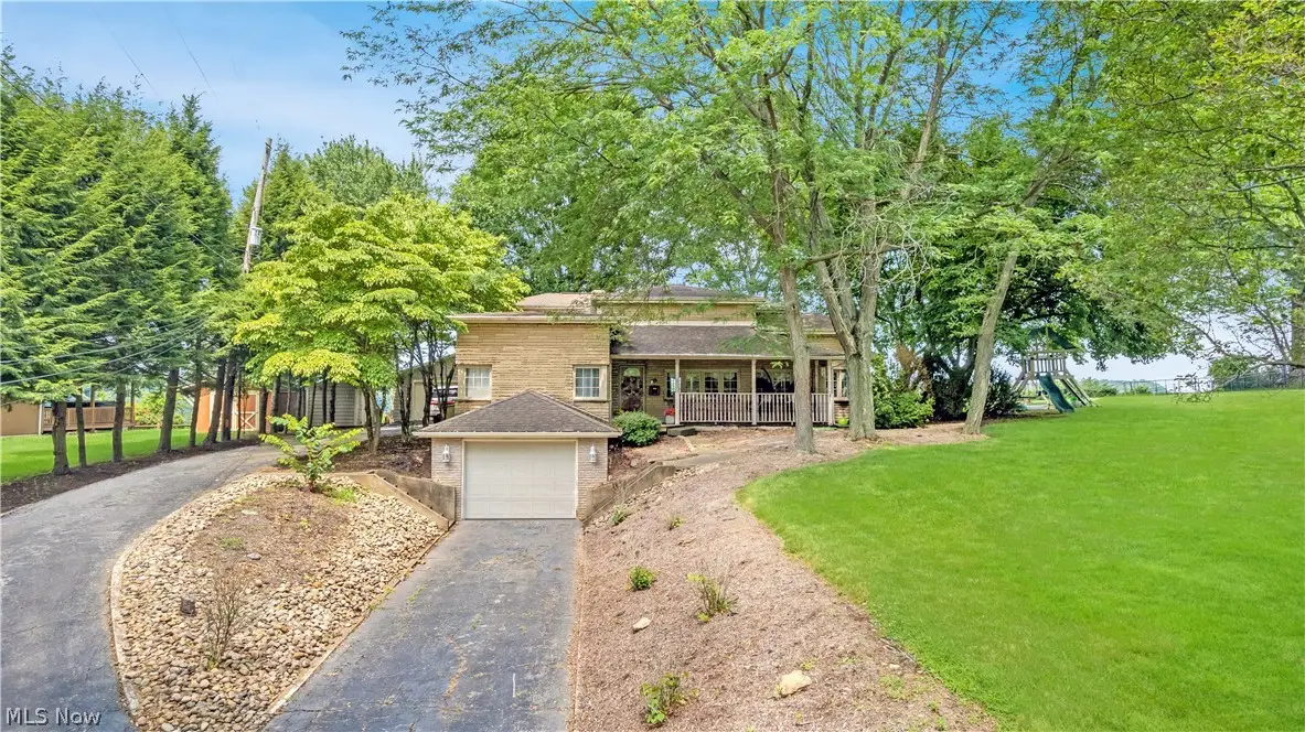 4039 Palisades Drive, Weirton, WV 26062 - #1