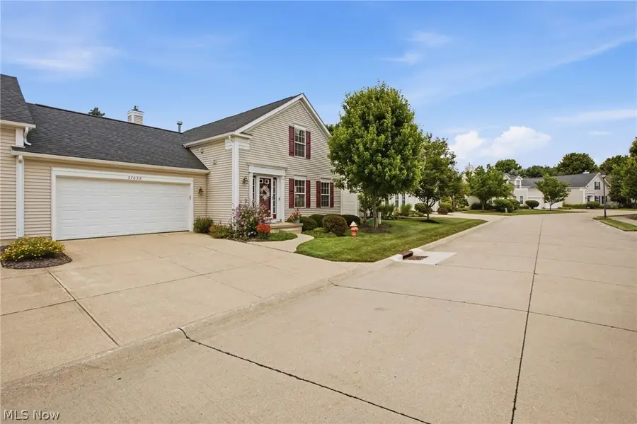37022 Fairfield Lane, North Ridgeville, OH 44039 - #2