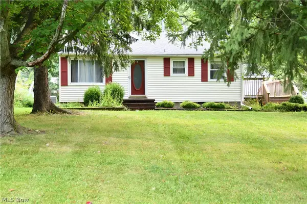 2194 Clearview Nw Avenue, Champion, OH 44483