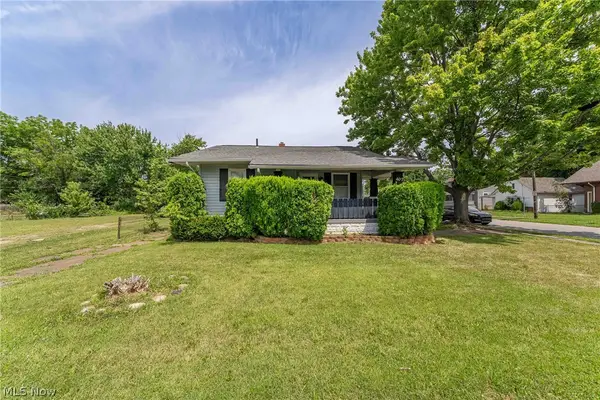 402 W 28th Street, Lorain, OH 44055