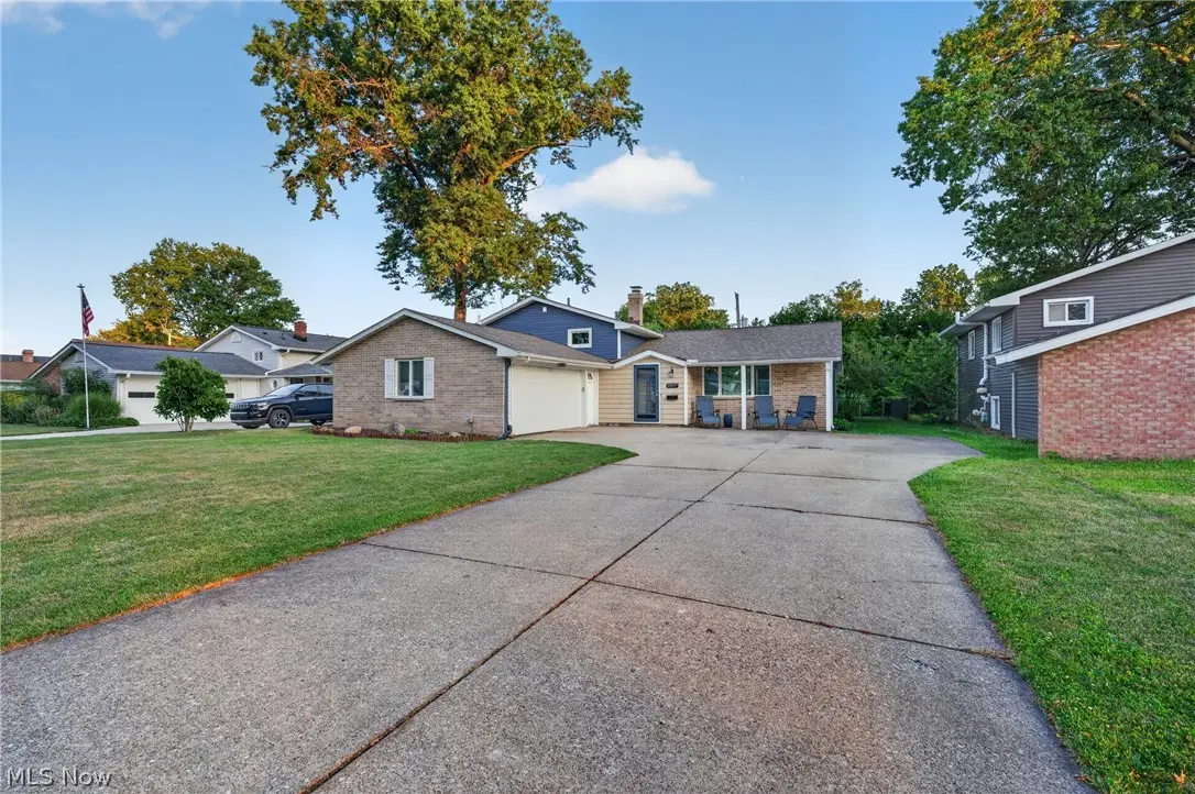 25077 Deerfield Drive, North Olmsted, OH 44070 - #1