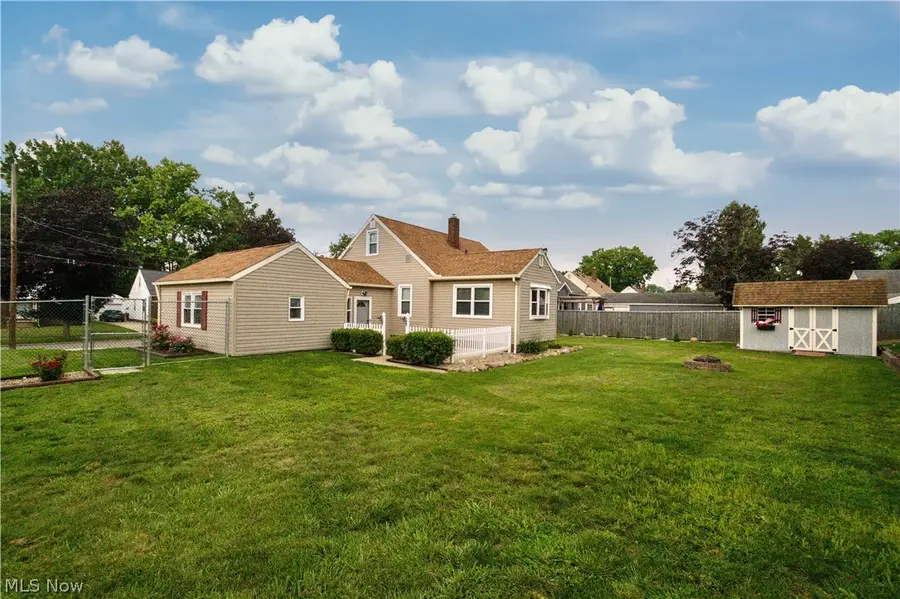 172 Davenport Avenue, Akron, OH 44312 - #2
