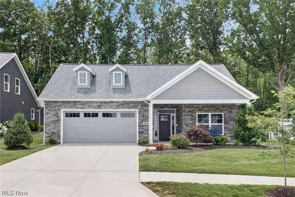 2060 Hawthorn Court, Green, OH 44720