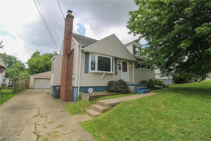 1307 Humbolt Avenue, Youngstown, OH 44502 - #2