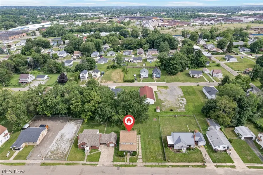 2203 5th Ne Street, Canton, OH 44704 - #2