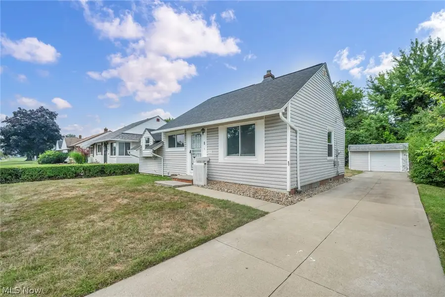 4102 E 189th Street, Cleveland, OH 44122 - #2