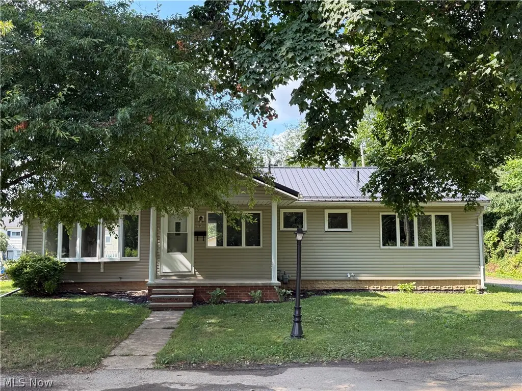 1104 Herbig Avenue, Coshocton, OH 43812 - #1