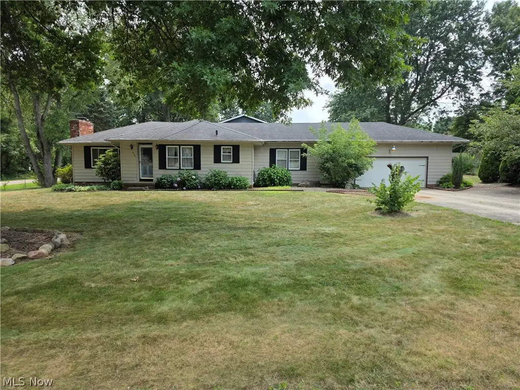 490 Bonshire Road, Akron, OH 44319 - #1