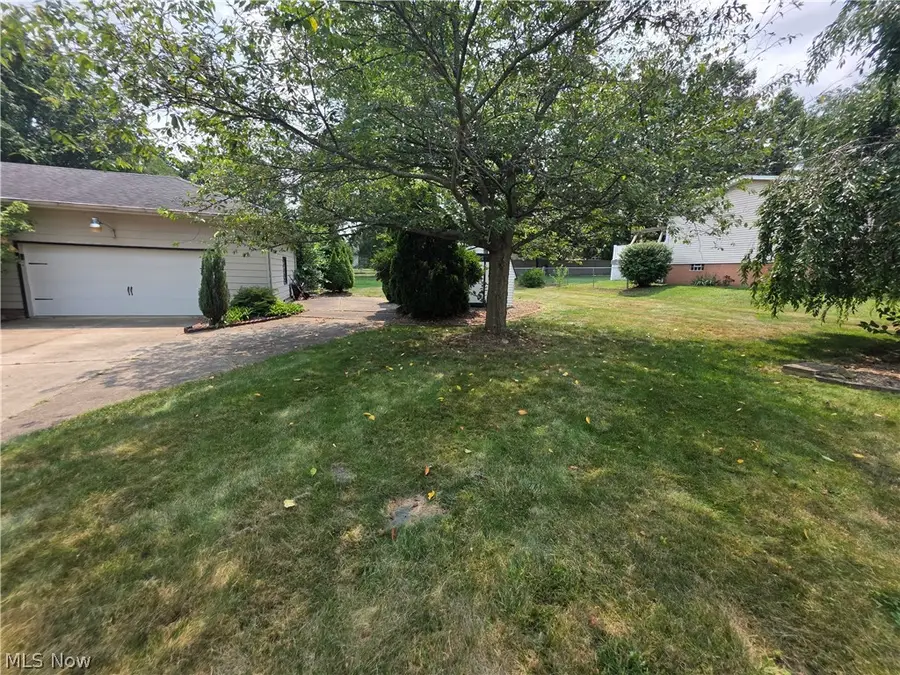 490 Bonshire Road, Akron, OH 44319 - #3