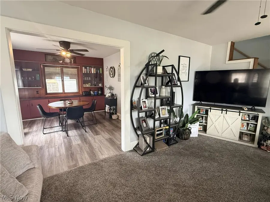 417 Gooding Nw Avenue, New Philadelphia, OH 44663 - #3