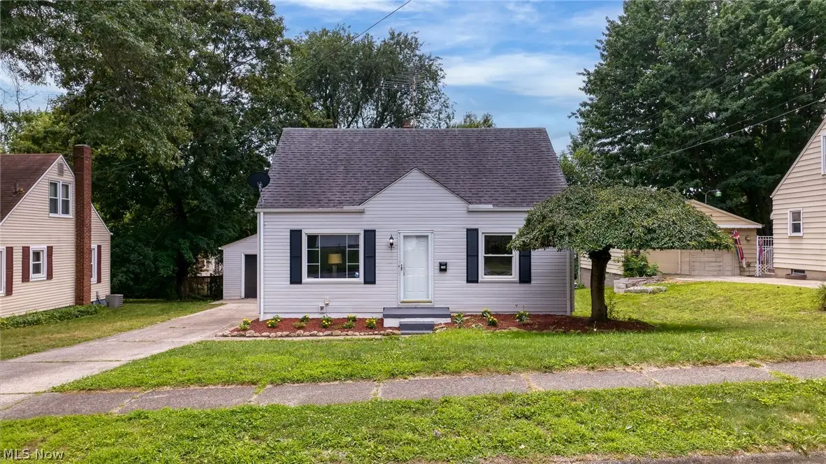106 E Dresden Avenue, Akron, OH 44301 - #1