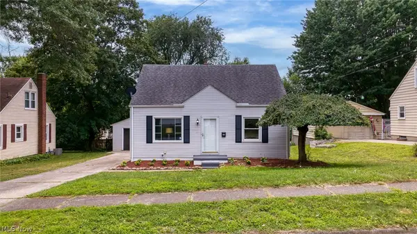 106 E Dresden Avenue, Akron, OH 44301