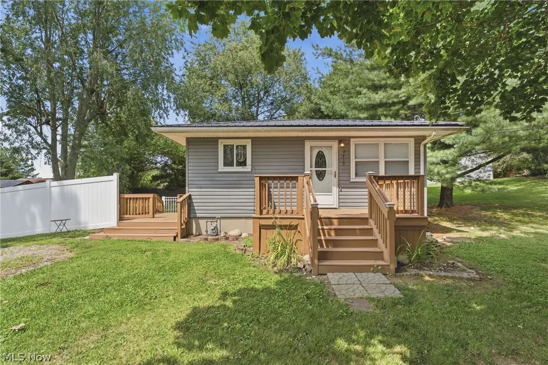 2519 Maxine Ne Avenue, Canton, OH 44705 - #1