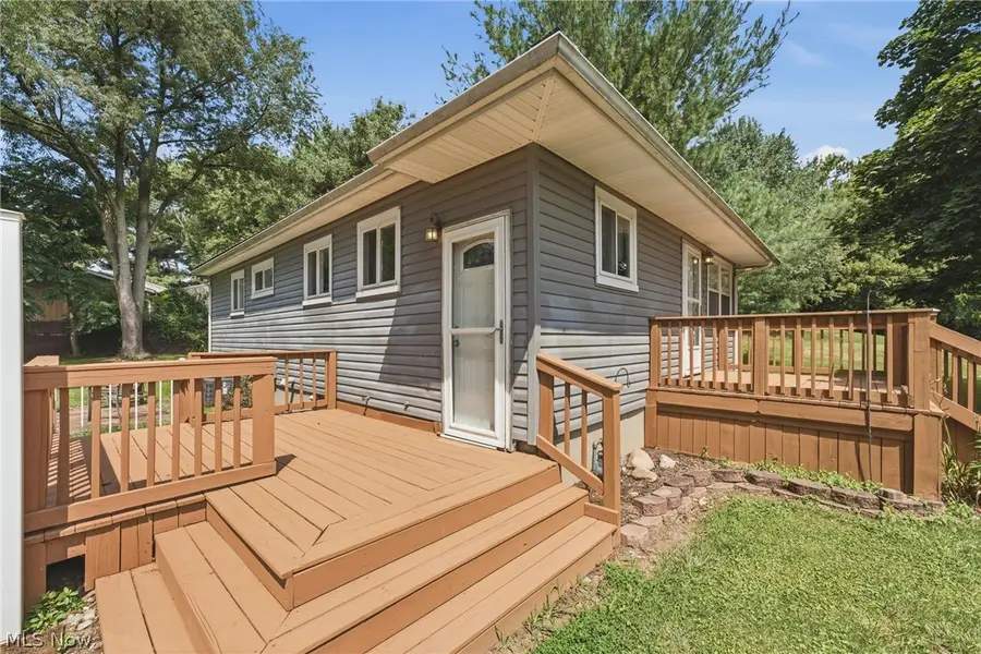 2519 Maxine Ne Avenue, Canton, OH 44705 - #2