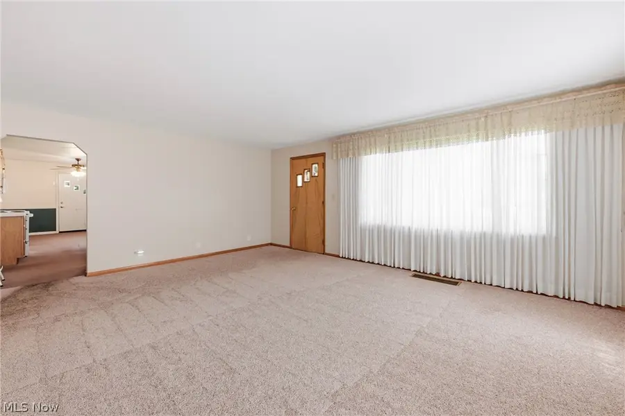 2325 North Road, Warren, OH 44483 - #3